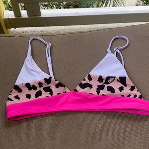 Really cute pink and leopard bikini top